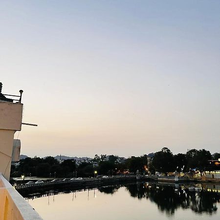 Aroma Homestay Udaipur Exteriör bild
