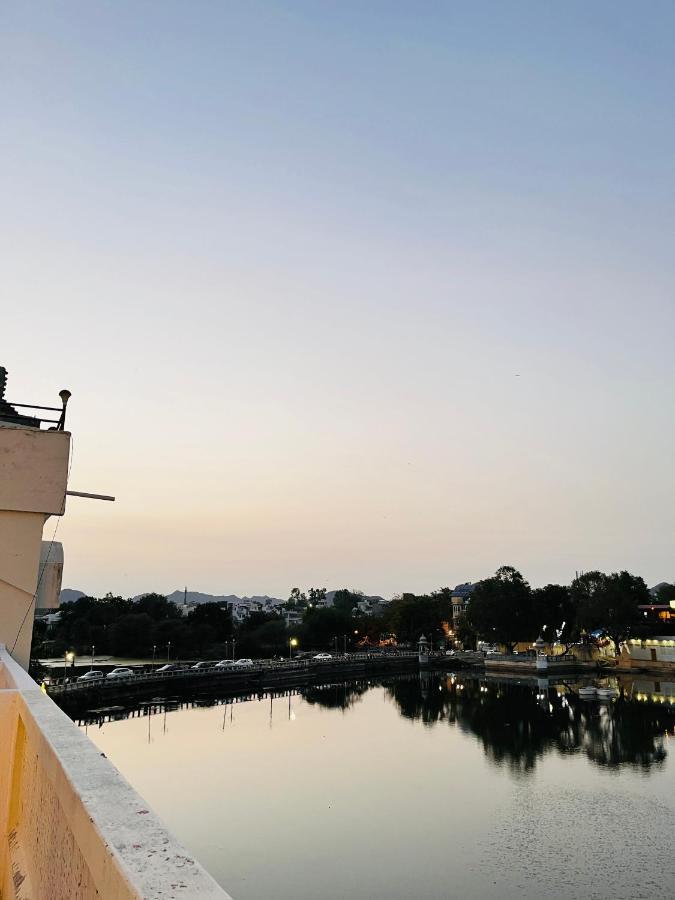 Aroma Homestay Udaipur Exteriör bild